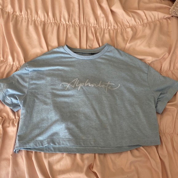Alphalete Tops - Alphalete cropped tee